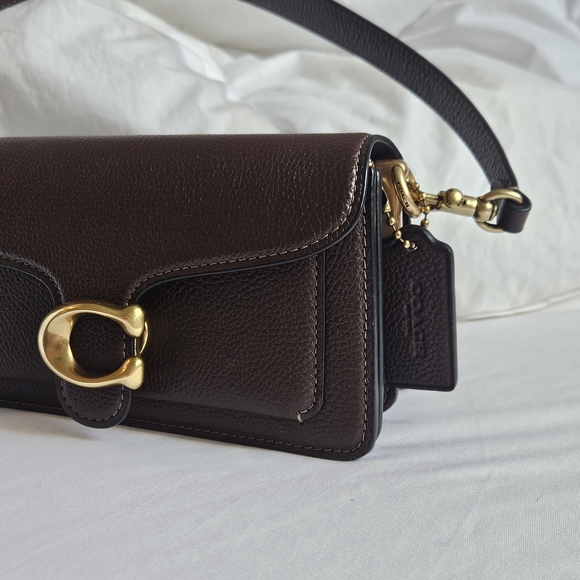 Coach Maple Pebbled Tabby 20 Leather Shoulder Bag with Gold Tone Hardware - Picture 4 of 16